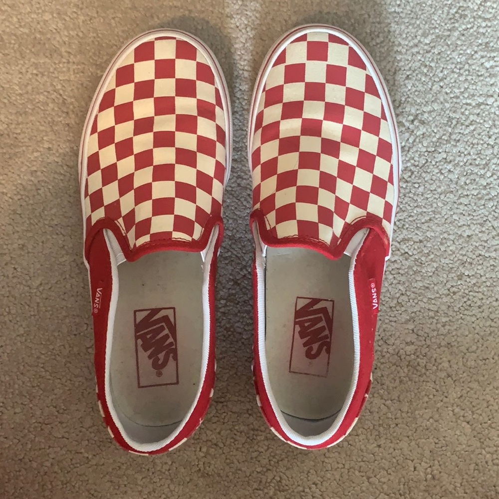 red checkerboard slip on vans